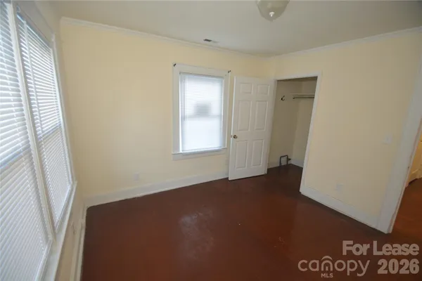 $1,250 | 1537 Hawthorne Lane, Charlotte, NC 28205