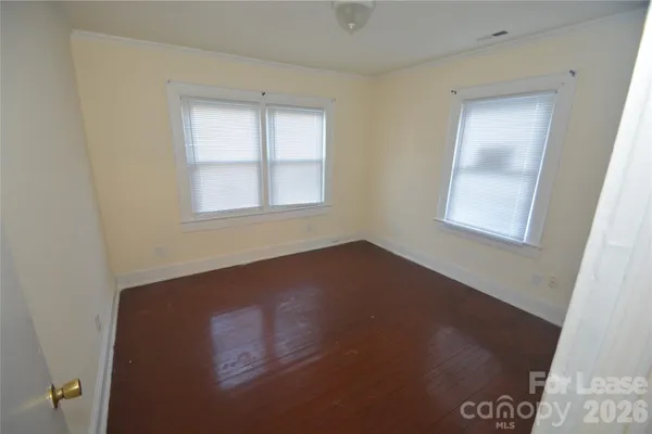 $1,250 | 1537 Hawthorne Lane, Charlotte, NC 28205