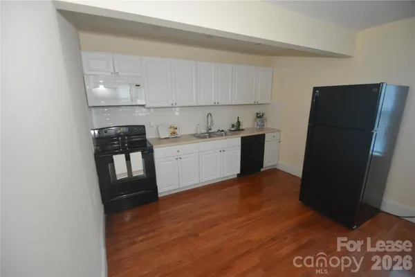 $1,250 | 1537 Hawthorne Lane, Charlotte, NC 28205
