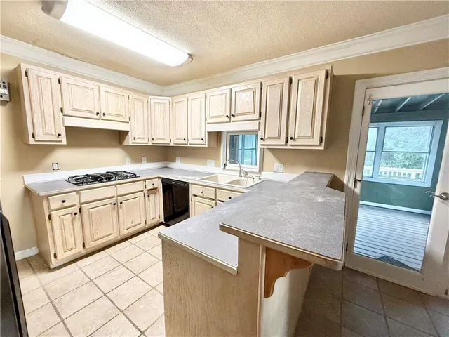 $2,500 | 1867 Dresden Drive Northeast, Brookhaven, GA 30319