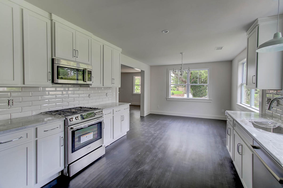 2041 Wappoo Hall Road Charleston, SC 29412 - Photo 2 of 29 2041 Wappoo Hall (11)