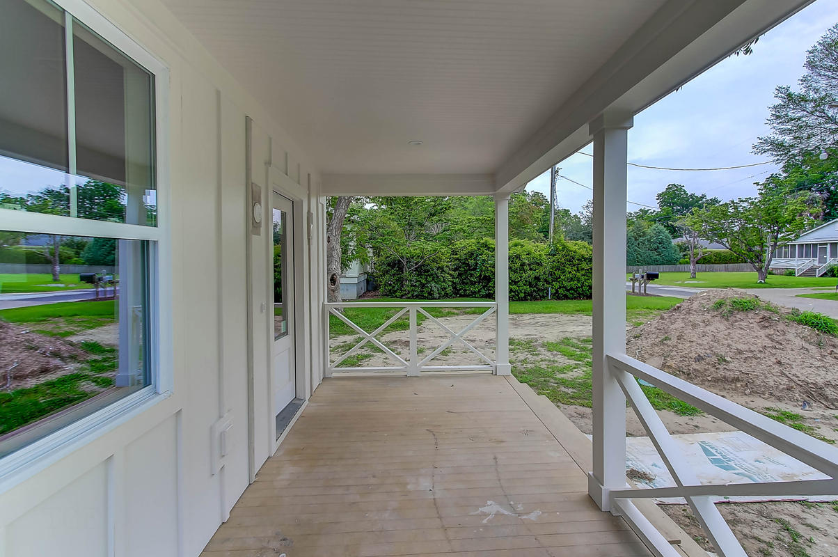 2041 Wappoo Hall Road Charleston, SC 29412 - Photo 21 of 29 2041 Wappoo Hall (25)