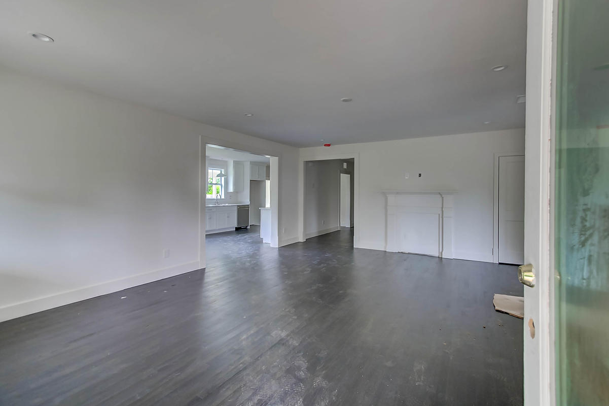 2041 Wappoo Hall Road Charleston, SC 29412 - Photo 5 of 29 2041 Wappoo Hall (2)