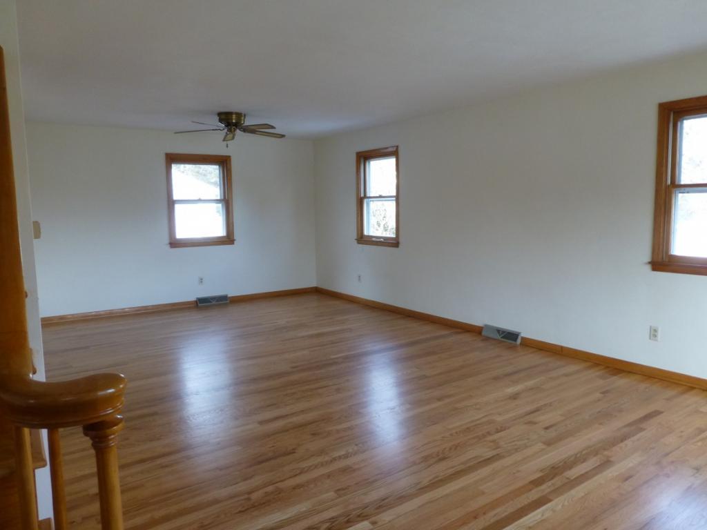 519 Nelson Road Johnson City, NY 13790 - Photo 3 of 13 Gallery Image 3