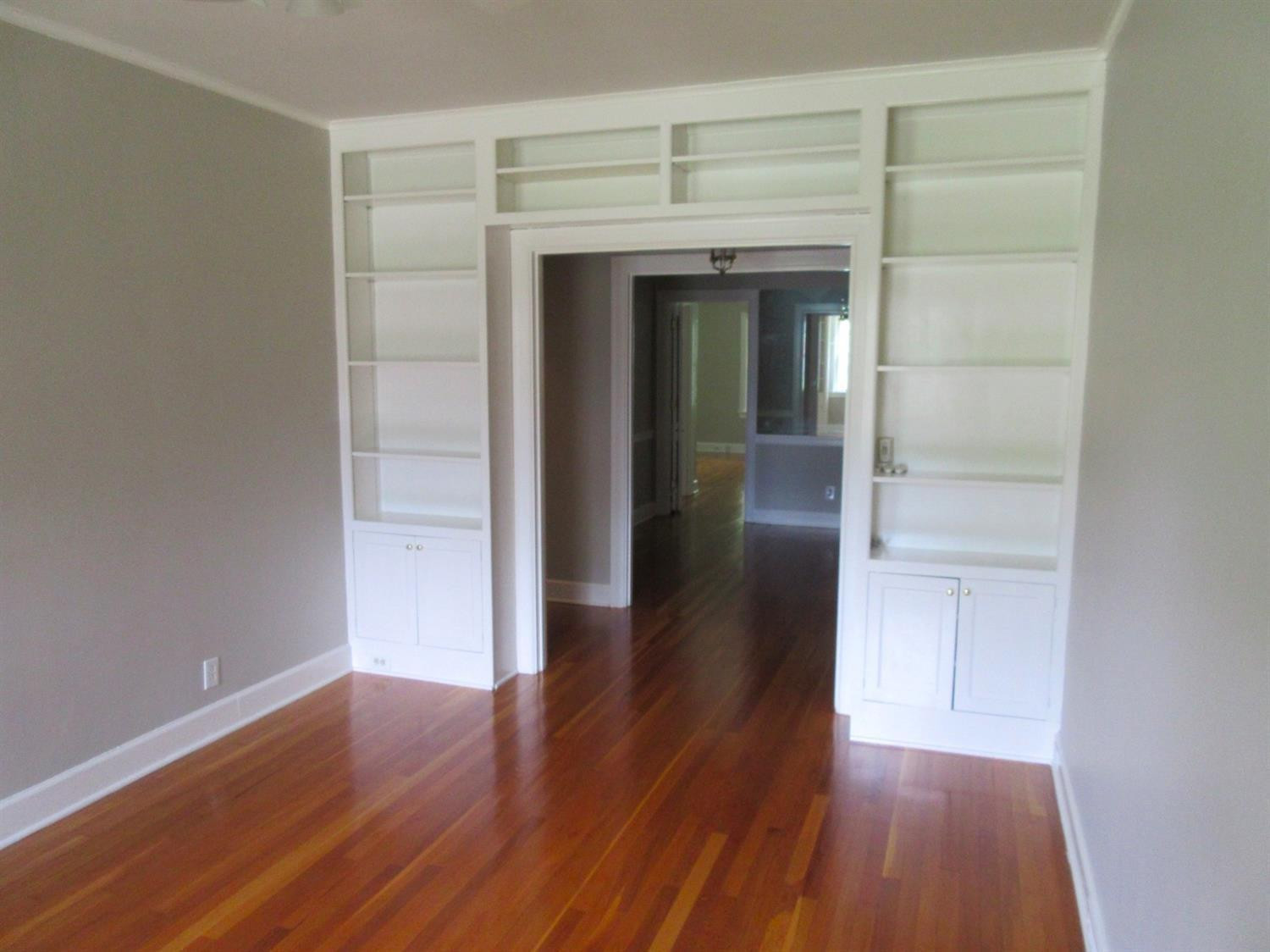 238 McDowell Road, Unit 2 Lexington, KY 40502 - Photo 11 of 32 Listing Photo