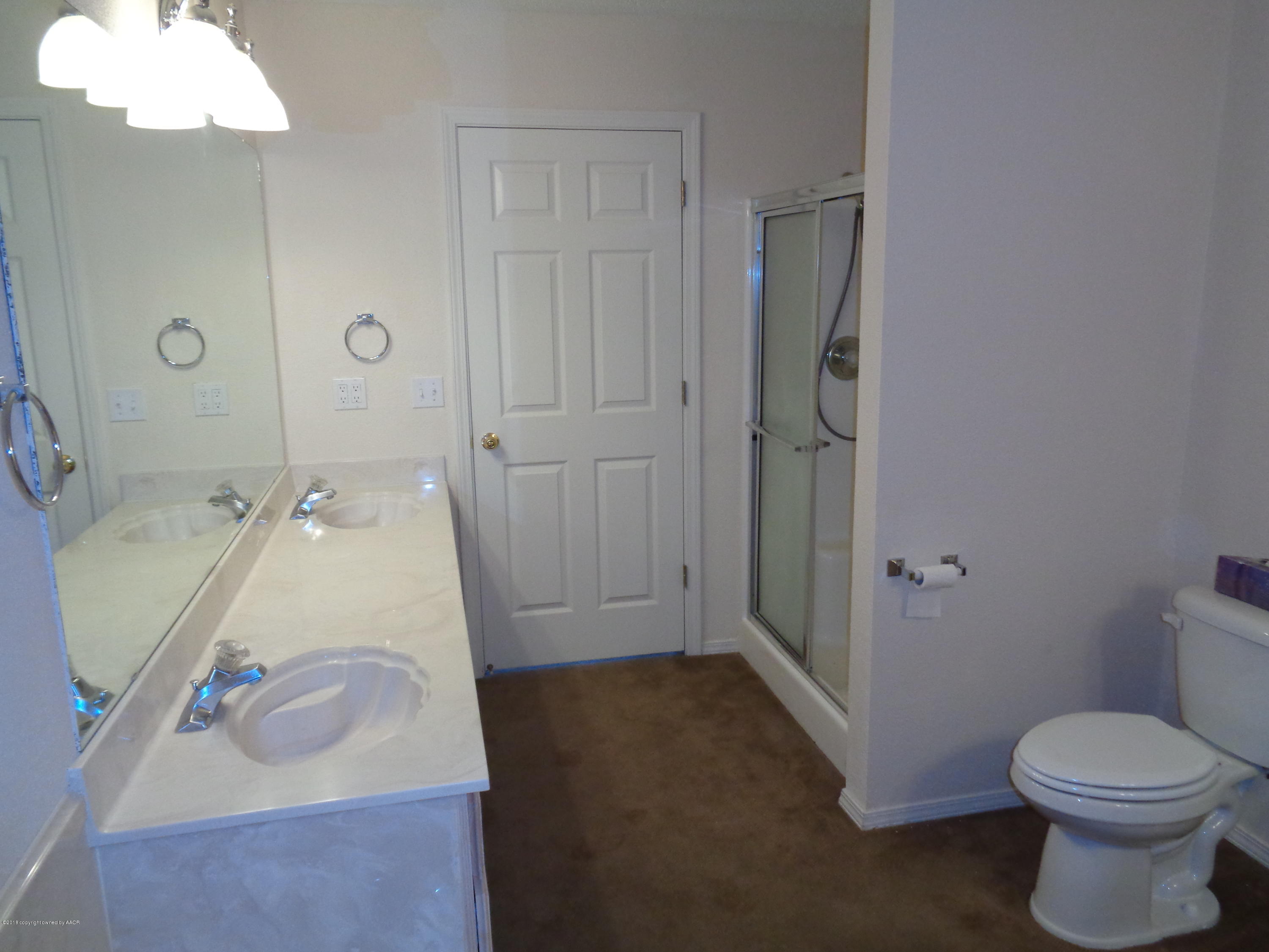 7012 Thunder Road Amarillo, TX 79119 - Photo 17 of 28 Master Bath