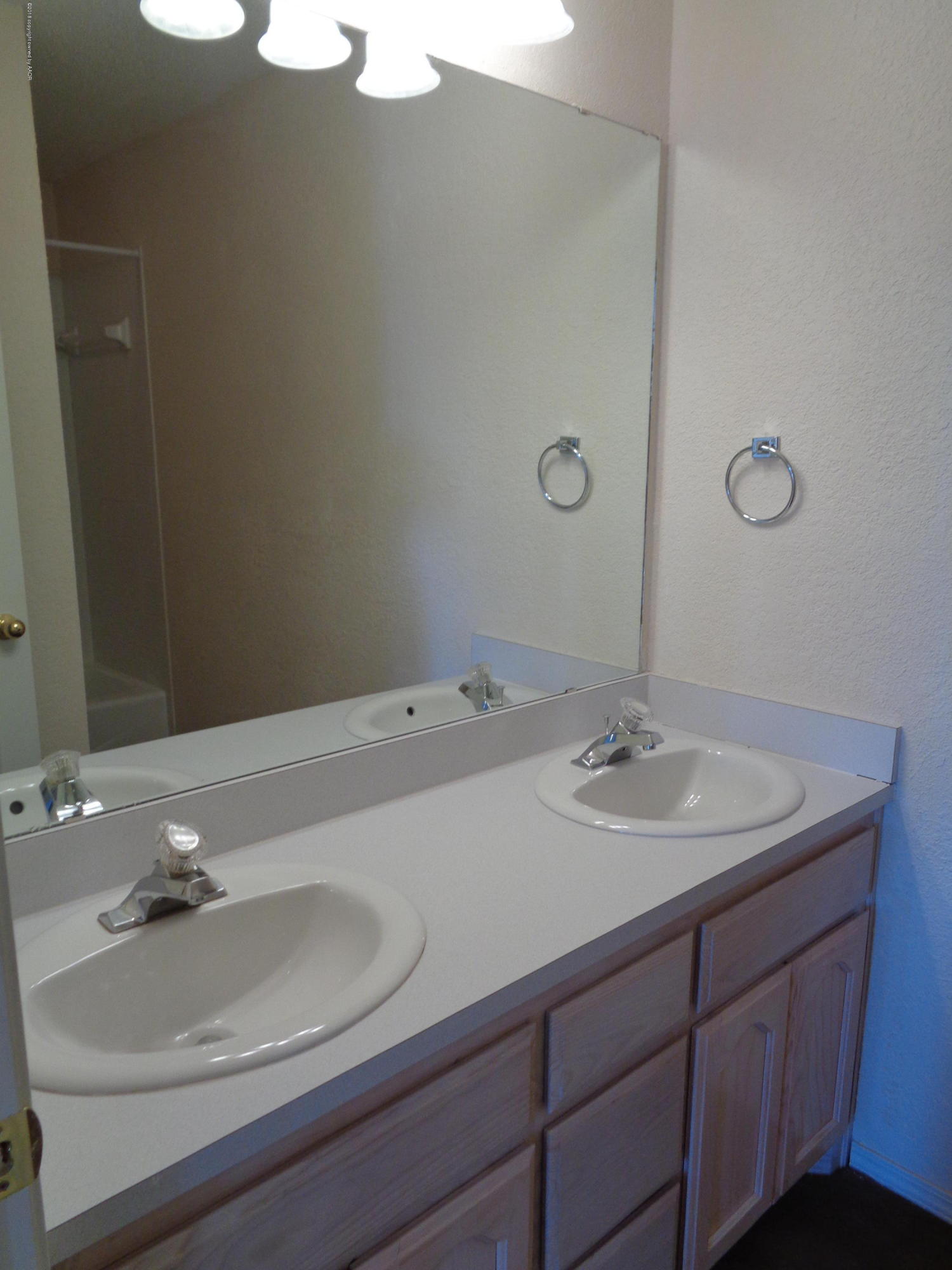 7012 Thunder Road Amarillo, TX 79119 - Photo 23 of 28 Main Bath