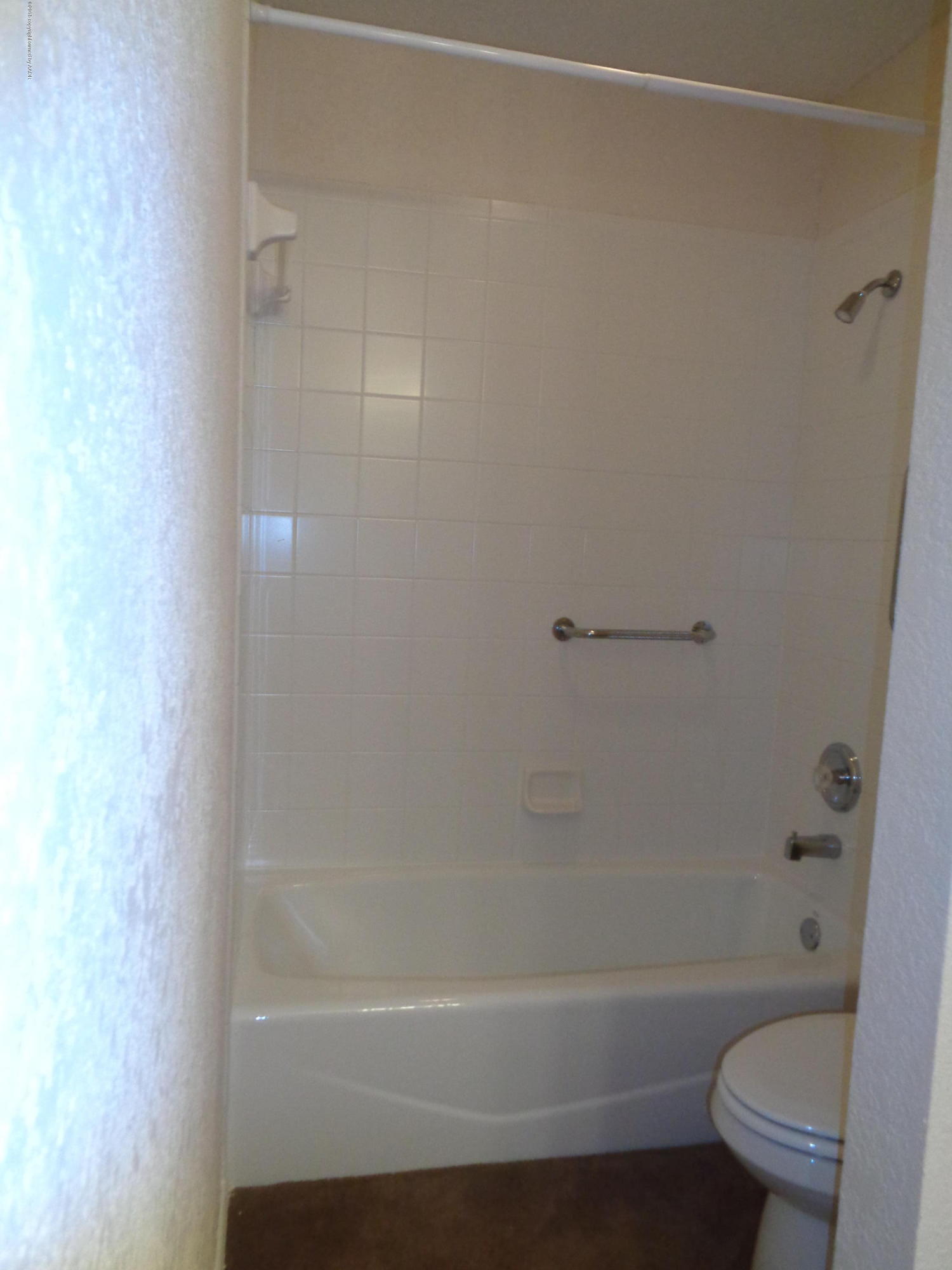 7012 Thunder Road Amarillo, TX 79119 - Photo 24 of 28 Main Bath
