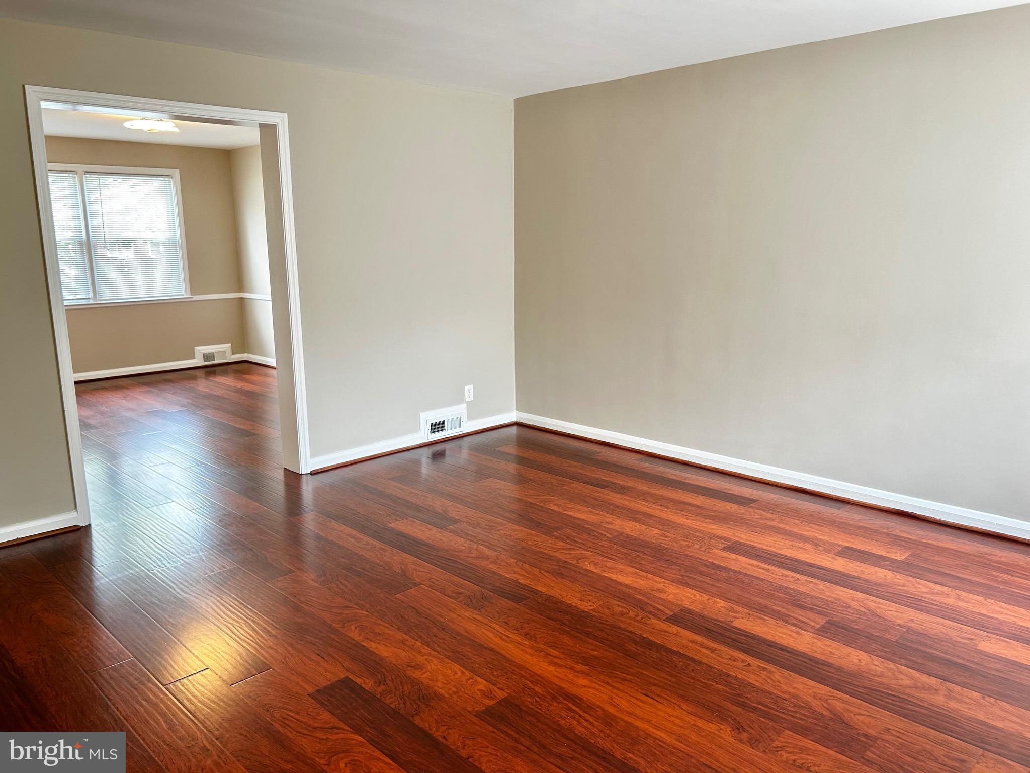 1508 Gleneagle Road Baltimore, MD 21239 - Photo 2 of 21