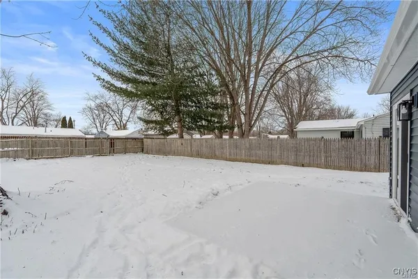 $1,800 | 7891 Areopagitica Avenue, Cicero, NY 13030