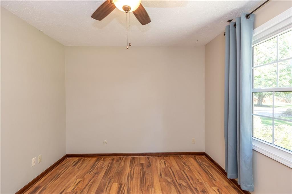 1526 North Raceway Road Indianapolis, IN 46234 - Photo 13 of 24 Gallery Image 13