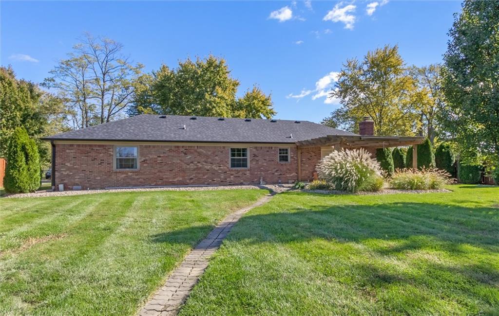 1526 North Raceway Road Indianapolis, IN 46234 - Photo 23 of 24 Gallery Image 23