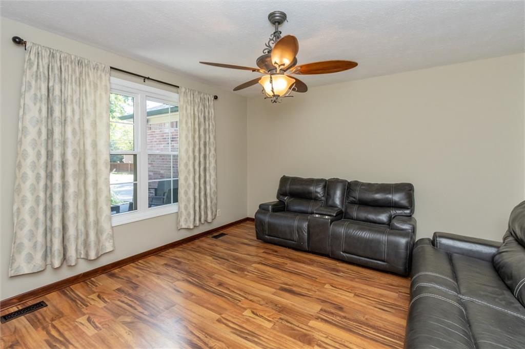1526 North Raceway Road Indianapolis, IN 46234 - Photo 4 of 24 Gallery Image 4