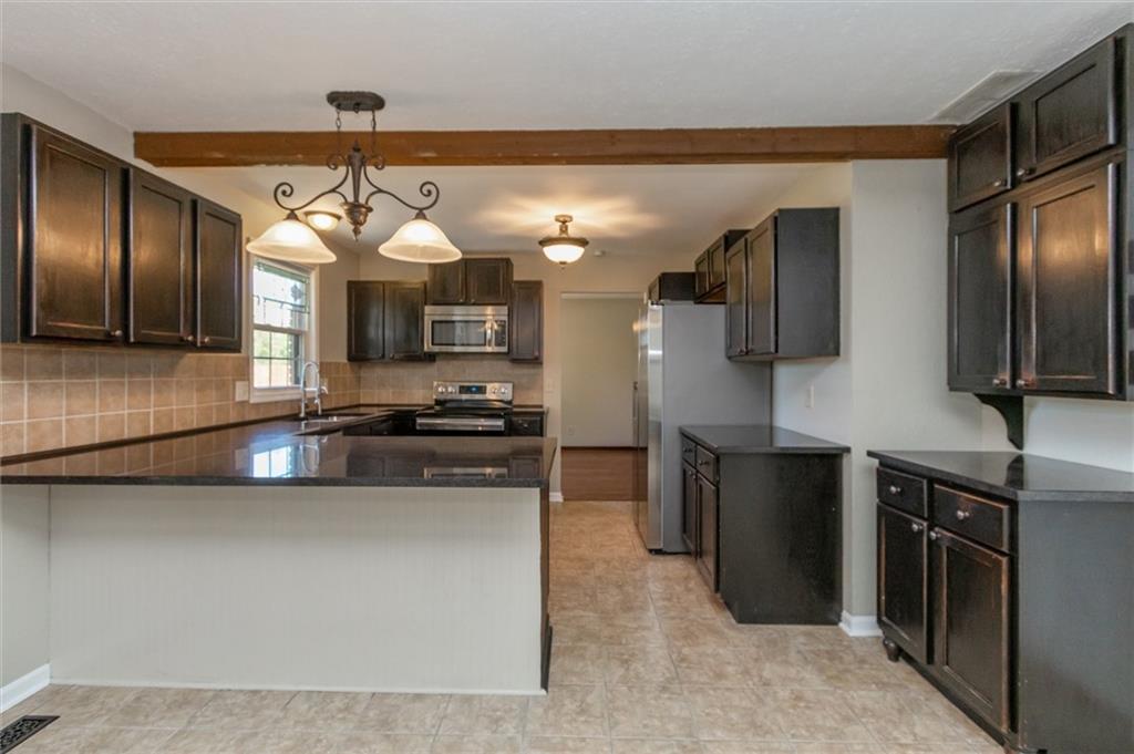 1526 North Raceway Road Indianapolis, IN 46234 - Photo 8 of 24 Gallery Image 8
