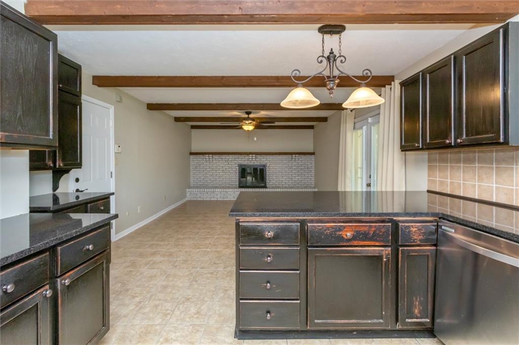 1526 North Raceway Road Indianapolis, IN 46234 - Photo 10 of 24 Gallery Image 10