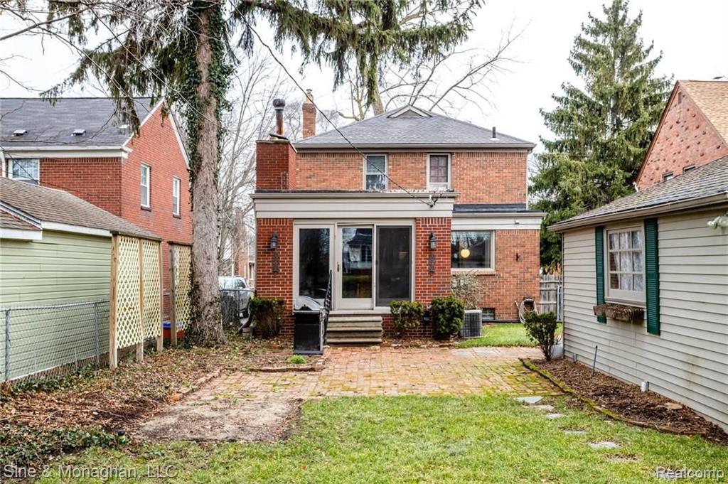 433 Maison Road Grosse Pointe Farms, MI 48236 - Photo 42 of 52