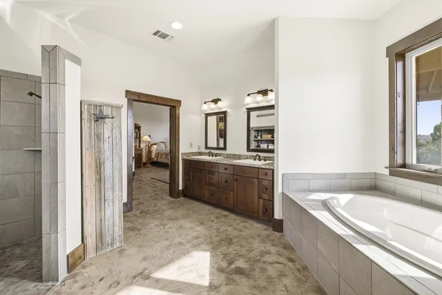 $865,000 | 501 Farm To Market 1340, Hunt, TX 78024