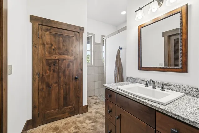 $865,000 | 501 Farm To Market 1340, Hunt, TX 78024