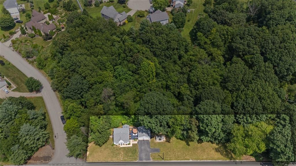 505 Center Grange Road Monaca, PA 15061 - Photo 41 of 43 an aerial view of a residential houses with yard