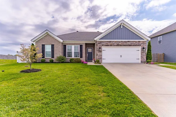 $347,000 | 13041 Halle Drive, Evansville, IN 47725