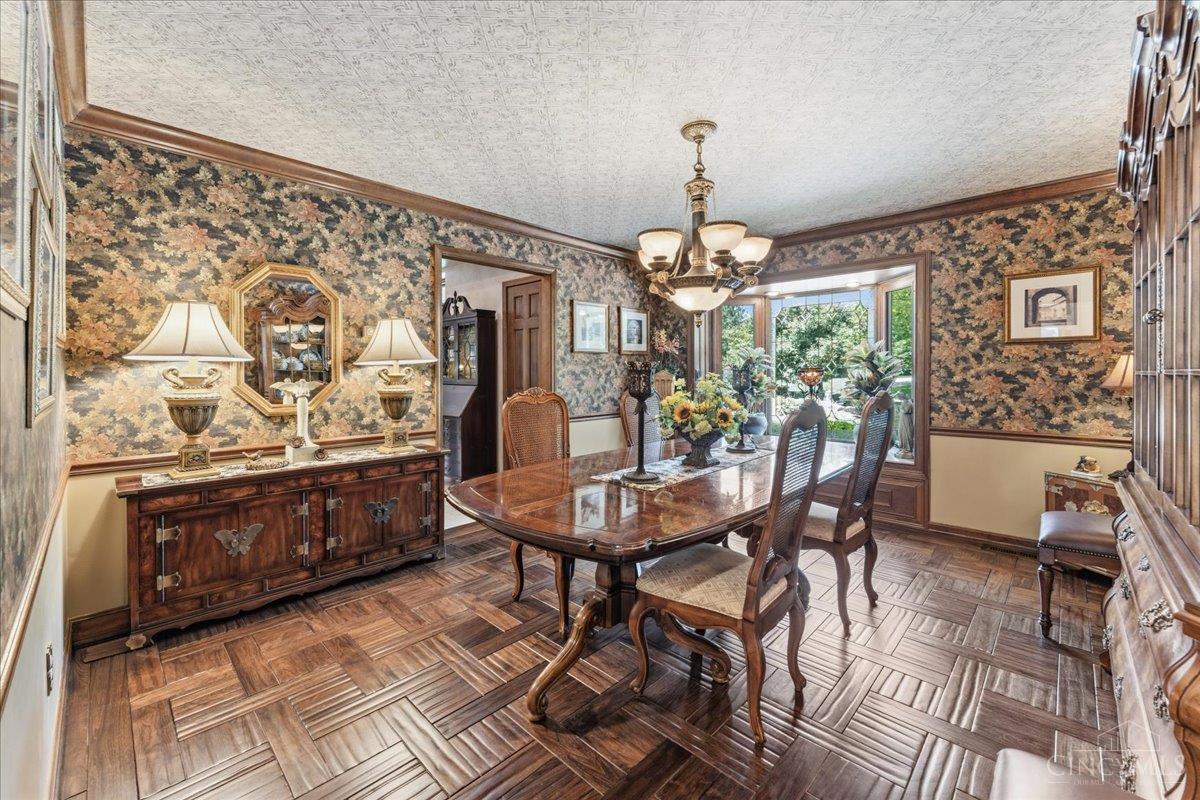 436 Heathgate Road Cincinnati, OH 45255 - Photo 14 of 78