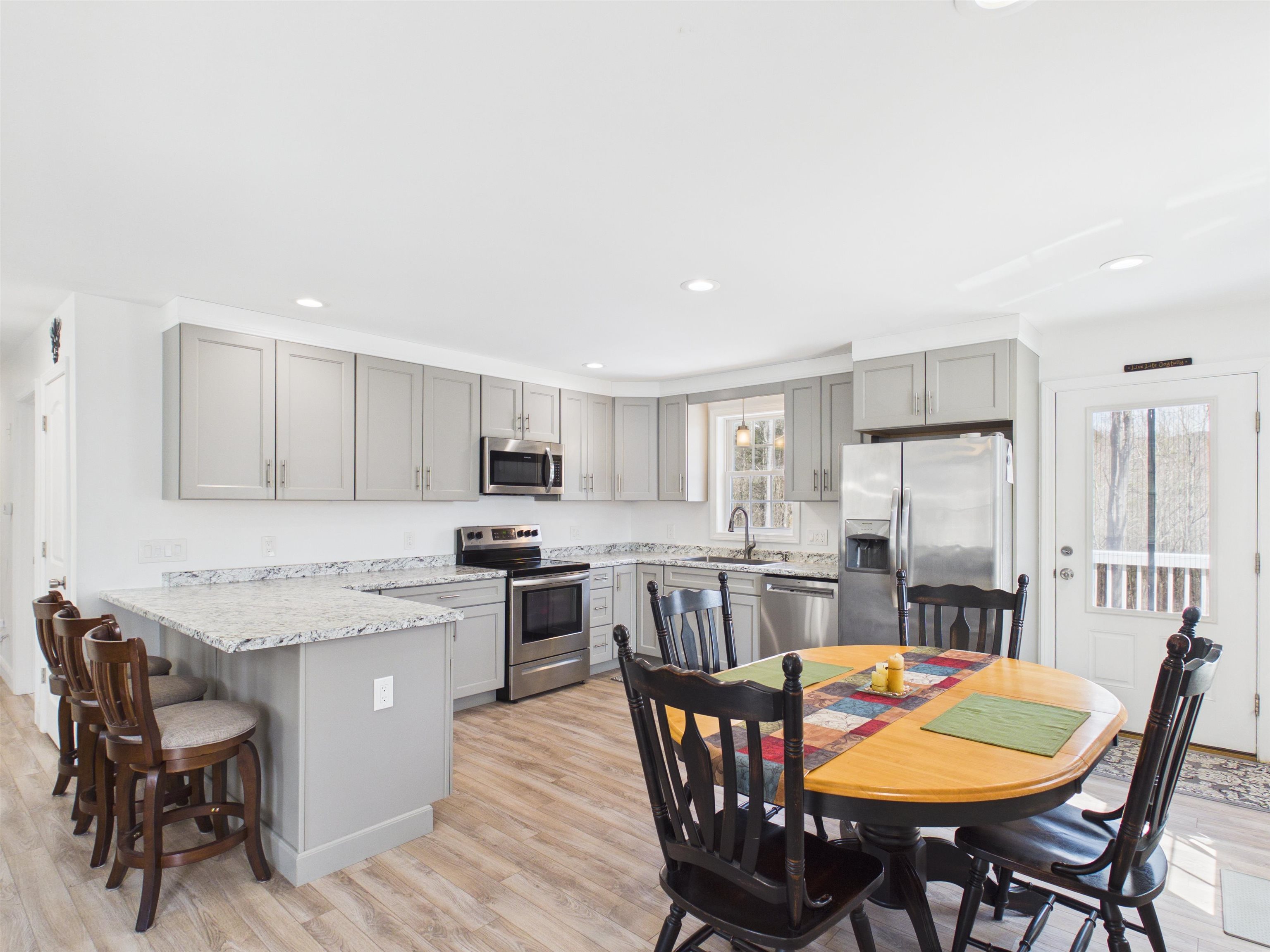 176 Old Chesterfield Road Hinsdale, NH 03451 - Photo 17 of 39