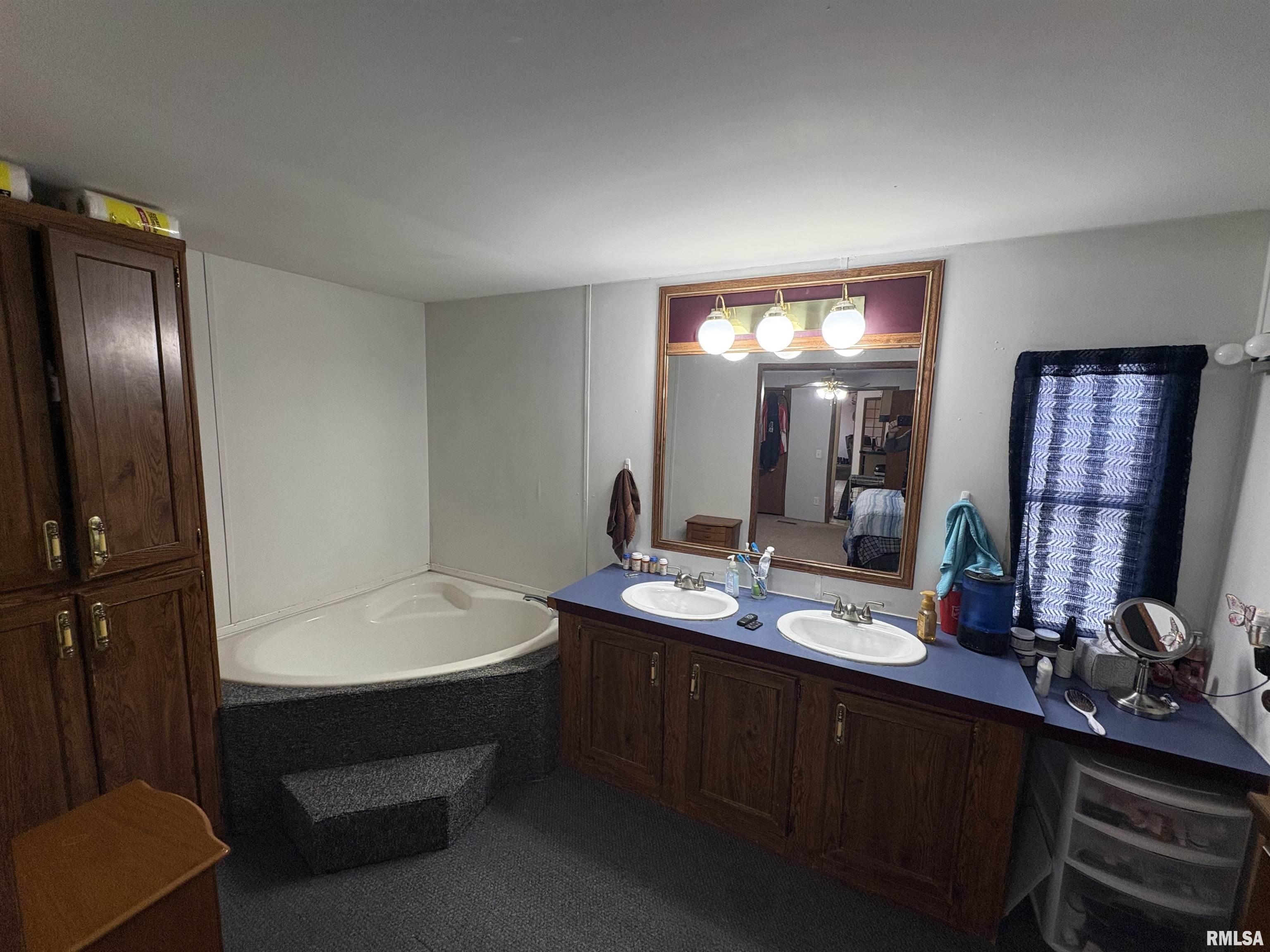 107 North Fulton Street Payson, IL 62360 - Photo 11 of 15