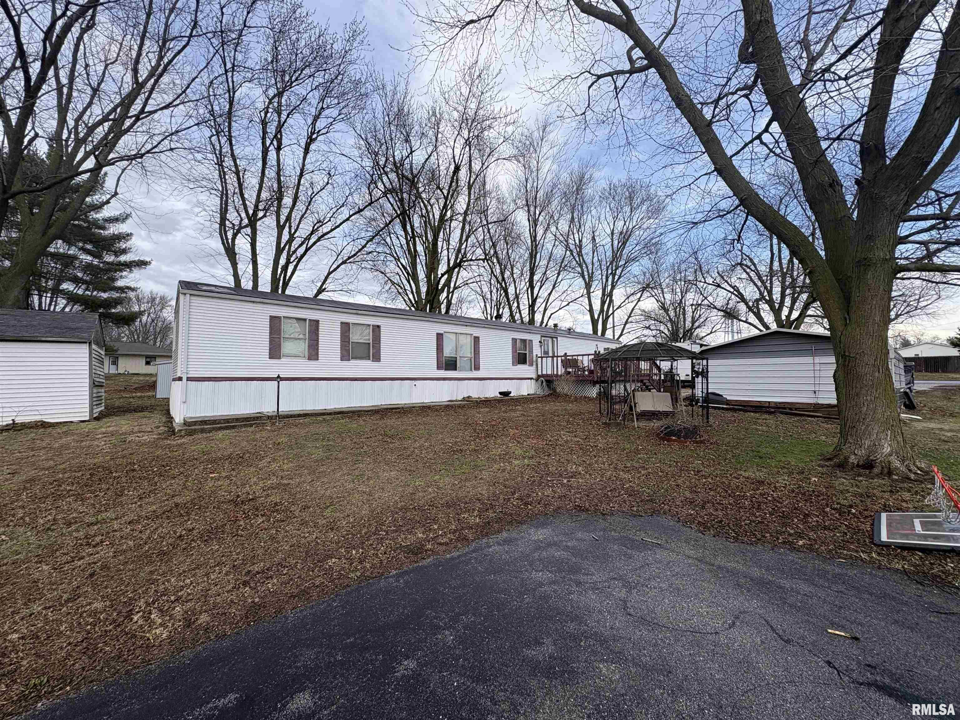 107 North Fulton Street Payson, IL 62360 - Photo 2 of 15