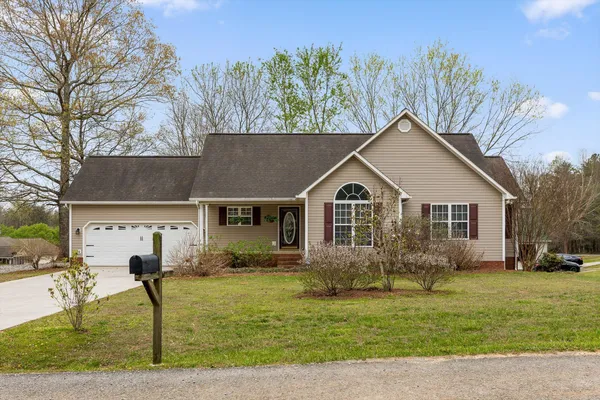 $289,900 | 263 Valley Estate Drive, Trenton, GA 30752