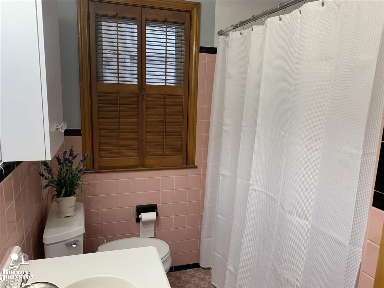 464 Moran Road Grosse Pointe Farms, MI 48236 - Photo 13 of 29