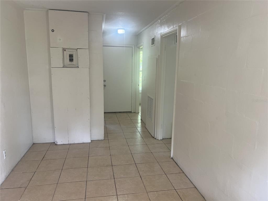 543 Division Street, Unit 3 Daytona Beach, FL 32114 - Photo 2 of 11