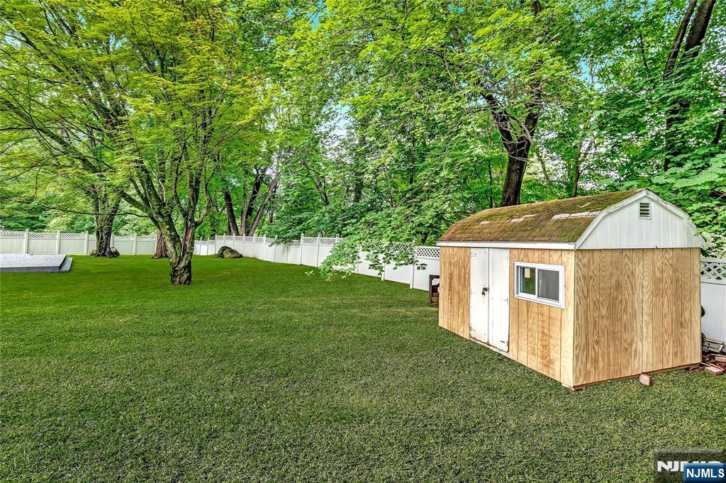 8 Mary Court Mahwah, NJ 07430 - Photo 19 of 20