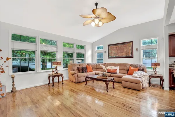 $7,100 | 8 Mary Court, Mahwah, NJ 07430