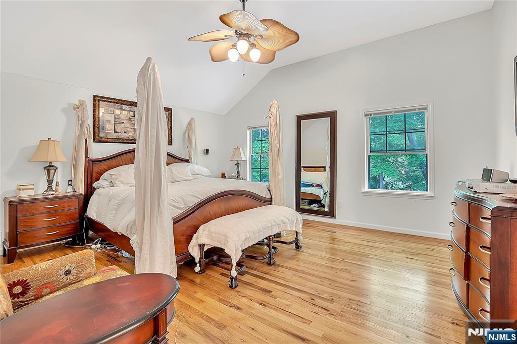 8 Mary Court Mahwah, NJ 07430 - Photo 10 of 20