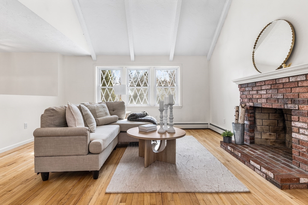 3 Thayer Road Medway, MA 02053 - Photo 8 of 42 Gallery Image 8