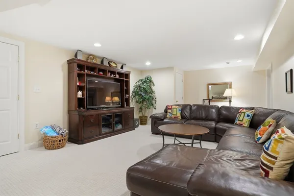 $2,449,000 | 10 South Pasture Lane, Duxbury, MA 02332