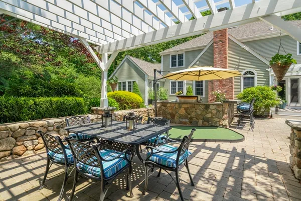 $2,449,000 | 10 South Pasture Lane, Duxbury, MA 02332