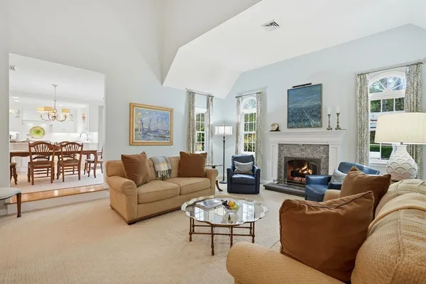 $2,449,000 | 10 South Pasture Lane, Duxbury, MA 02332