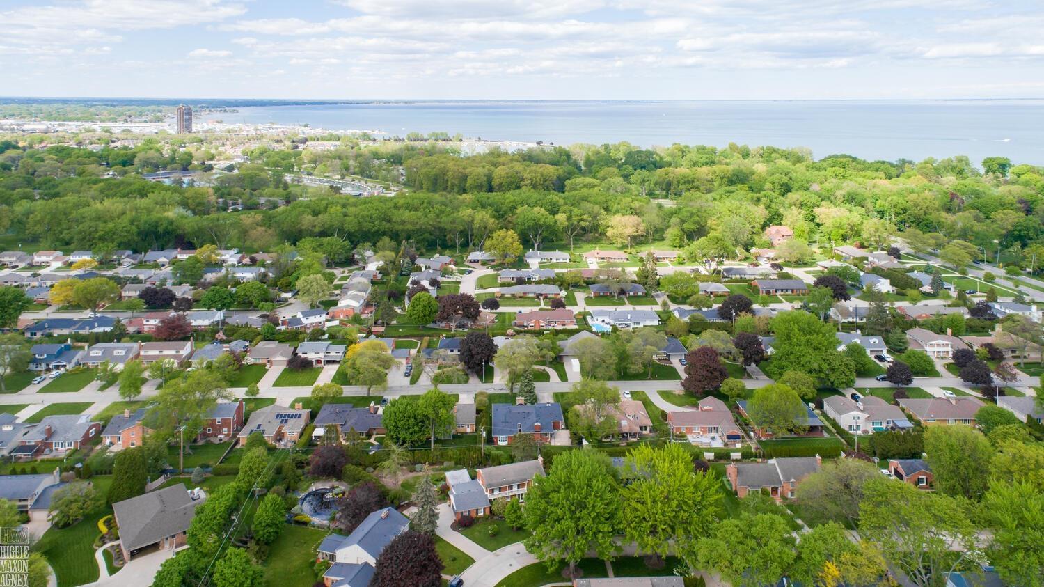 70 North Duval Road Grosse Pointe, MI 48236 - Photo 55 of 55 50142048-1fb2cfc5-80e5-48d4-ac94-37bc1894845b.JPG
