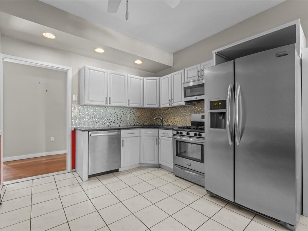 509 Pleasant Street, Unit 14 Melrose, MA 02176 - Photo 21 of 37