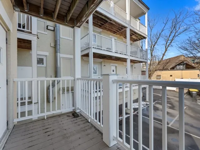 $499,000 | 509 Pleasant Street, Unit 14, Melrose, MA 02176