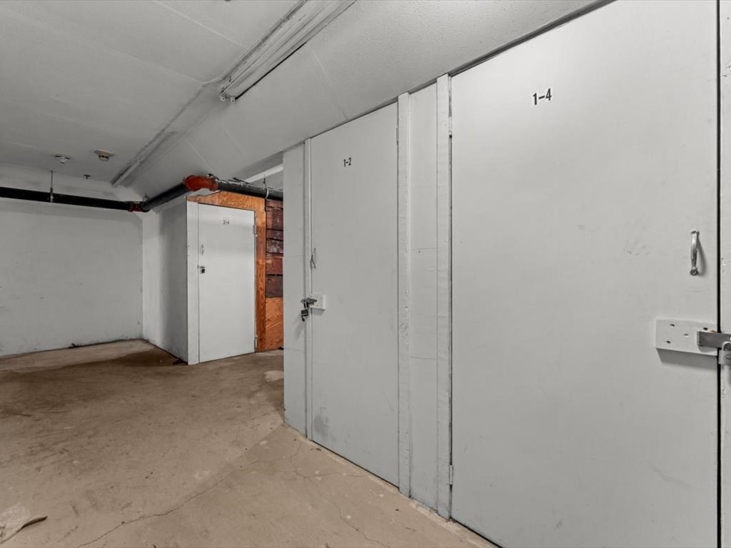 509 Pleasant Street, Unit 14 Melrose, MA 02176 - Photo 31 of 37