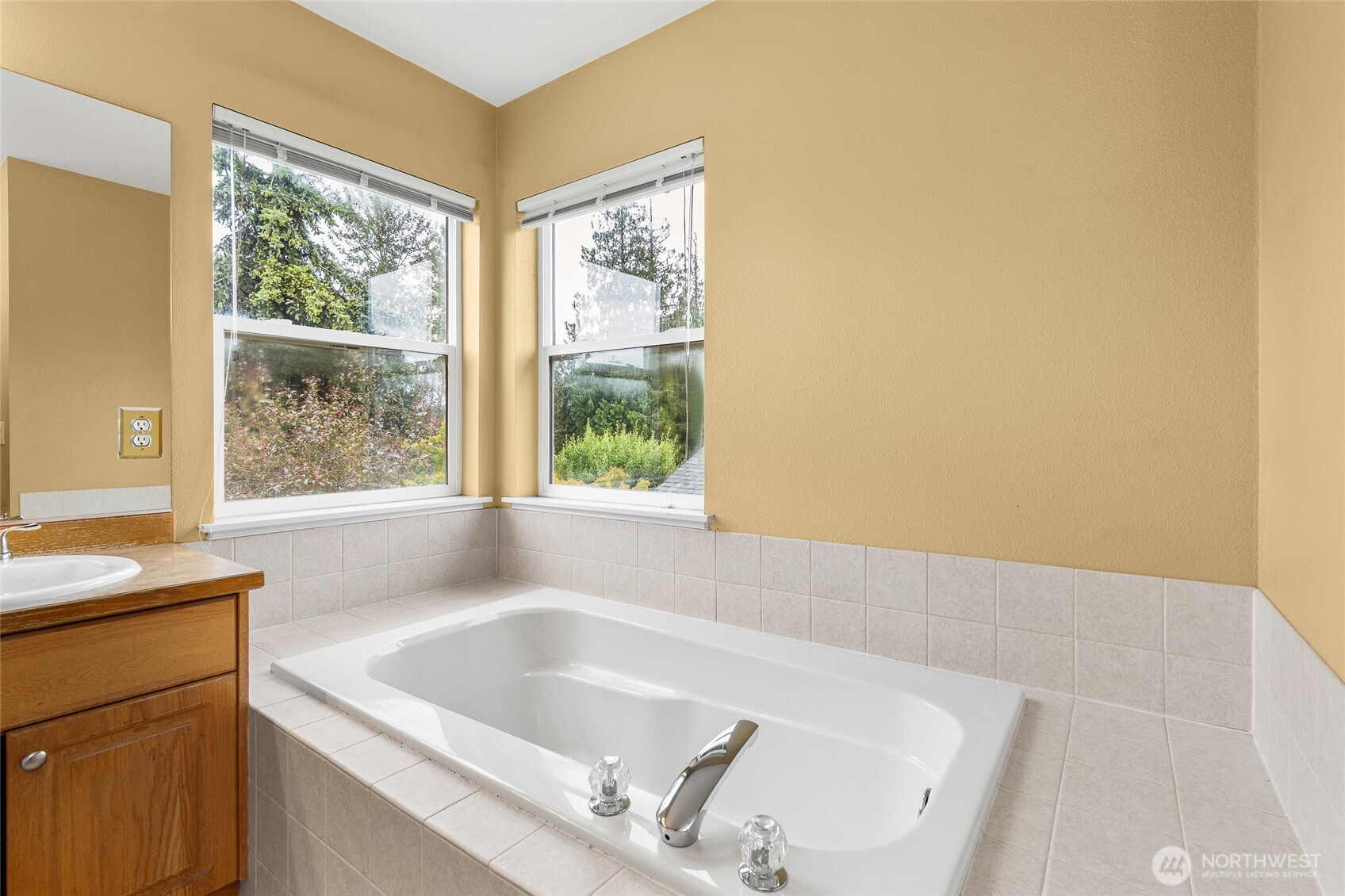 21017 Springhaven Way East Bonney Lake, WA 98391 - Photo 27 of 40