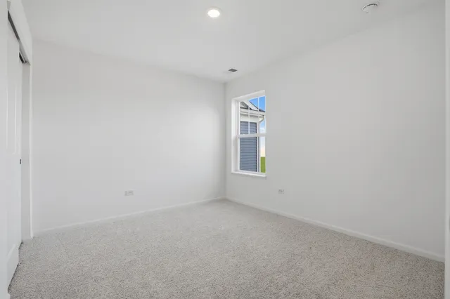 $324,440 | 269 Red Oak Circle, Volo, IL 60020