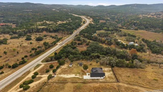 $749,900 | 13932 Highway 16, Pipe Creek, TX 78063