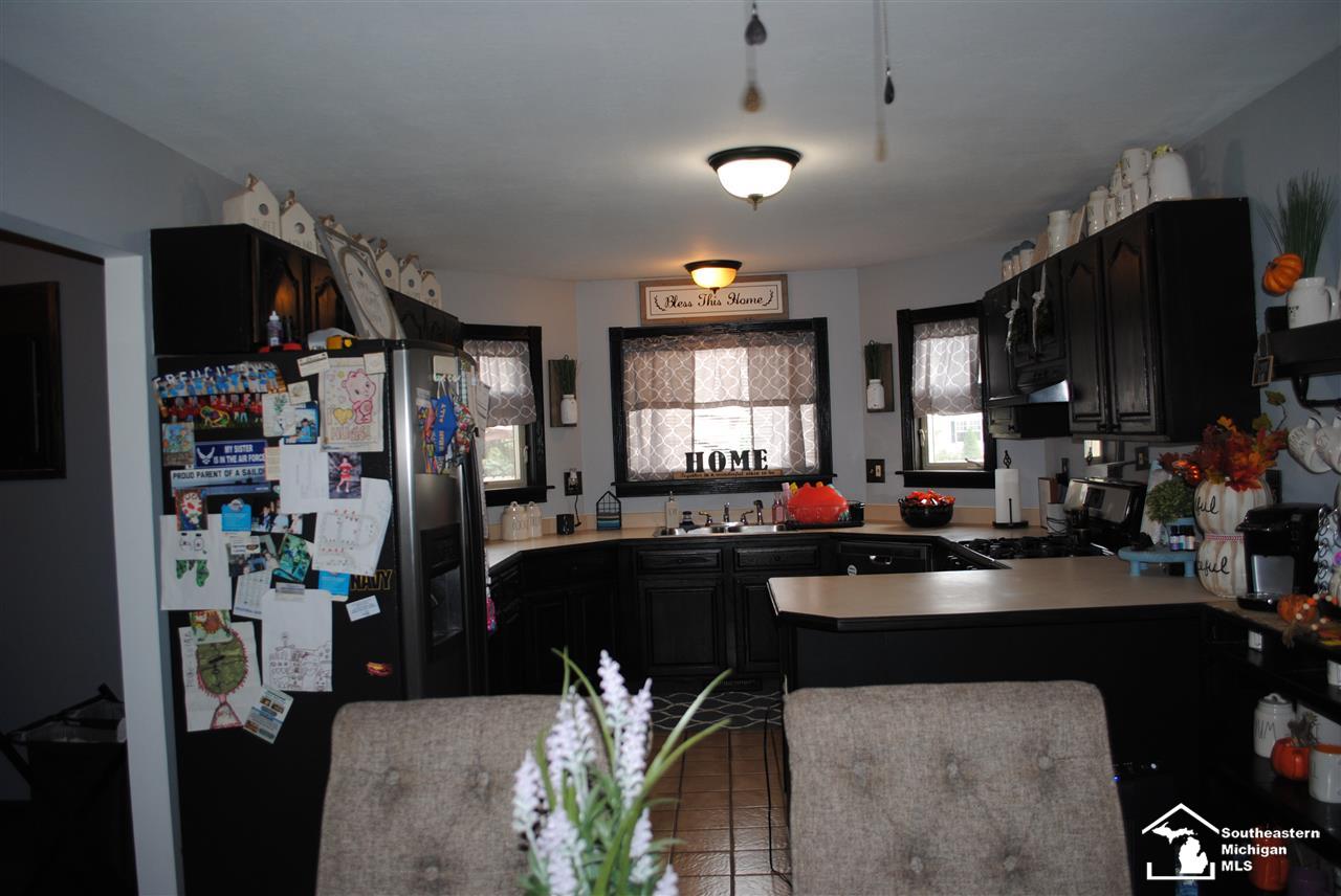 4912 Sycamore Road Newport, MI 48166 - Photo 8 of 34 50028025-7.JPG