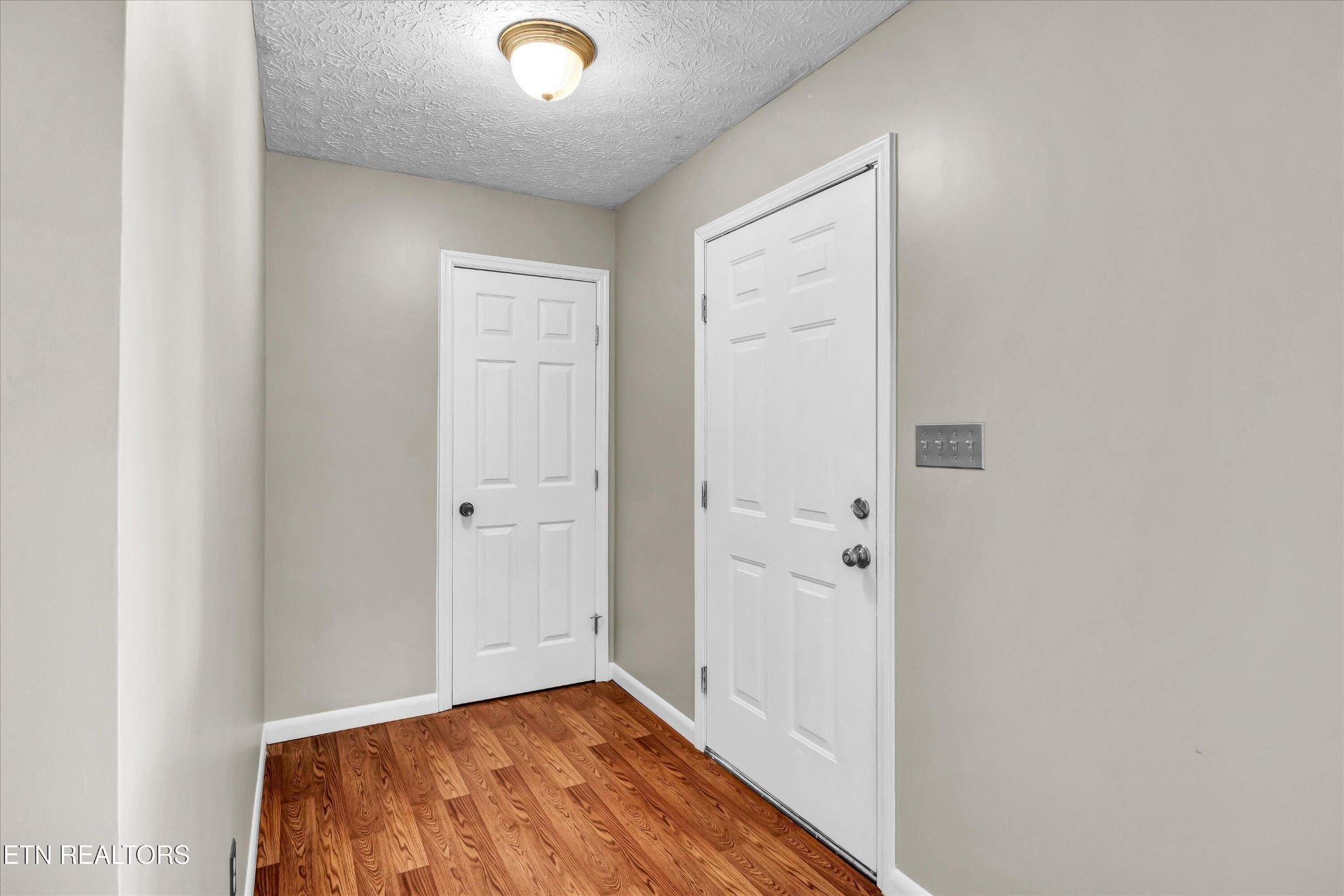 106 East Maiden Lane Oak Ridge, TN 37830 - Photo 4 of 28