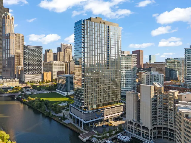 $620,000 | 234 West Polk Street, Unit 2610, Chicago, IL 60605