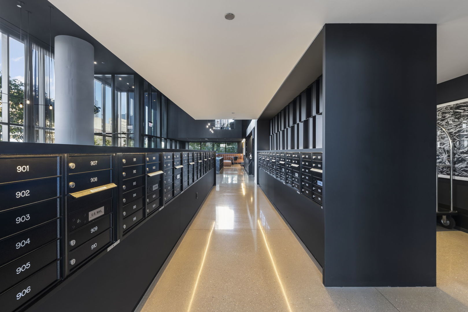 234 West Polk Street, Unit 2610 Chicago, IL 60607 - Photo 27 of 43 a view of entryway