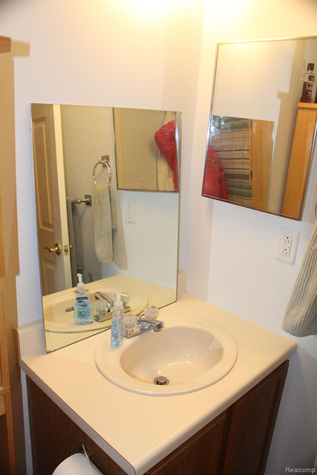 43244 Mound Road, Unit 8 Sterling Heights, MI 48314 - Photo 8 of 16 Gallery Image 8